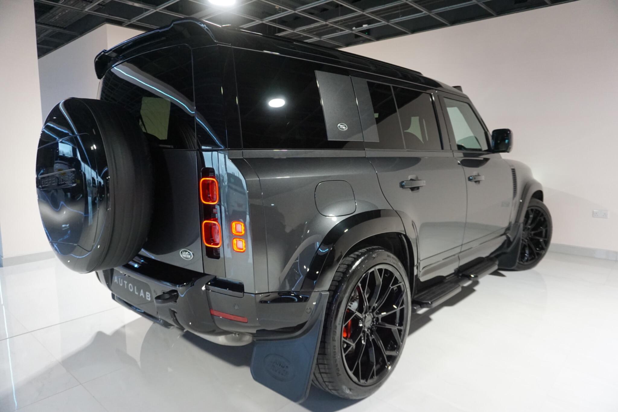 Land Rover Defender 110 3.0 D300 MHEV X-Dynamic HSE SUV 5dr Diesel Auto 4WD Euro 6 (s/s) (300 ps)